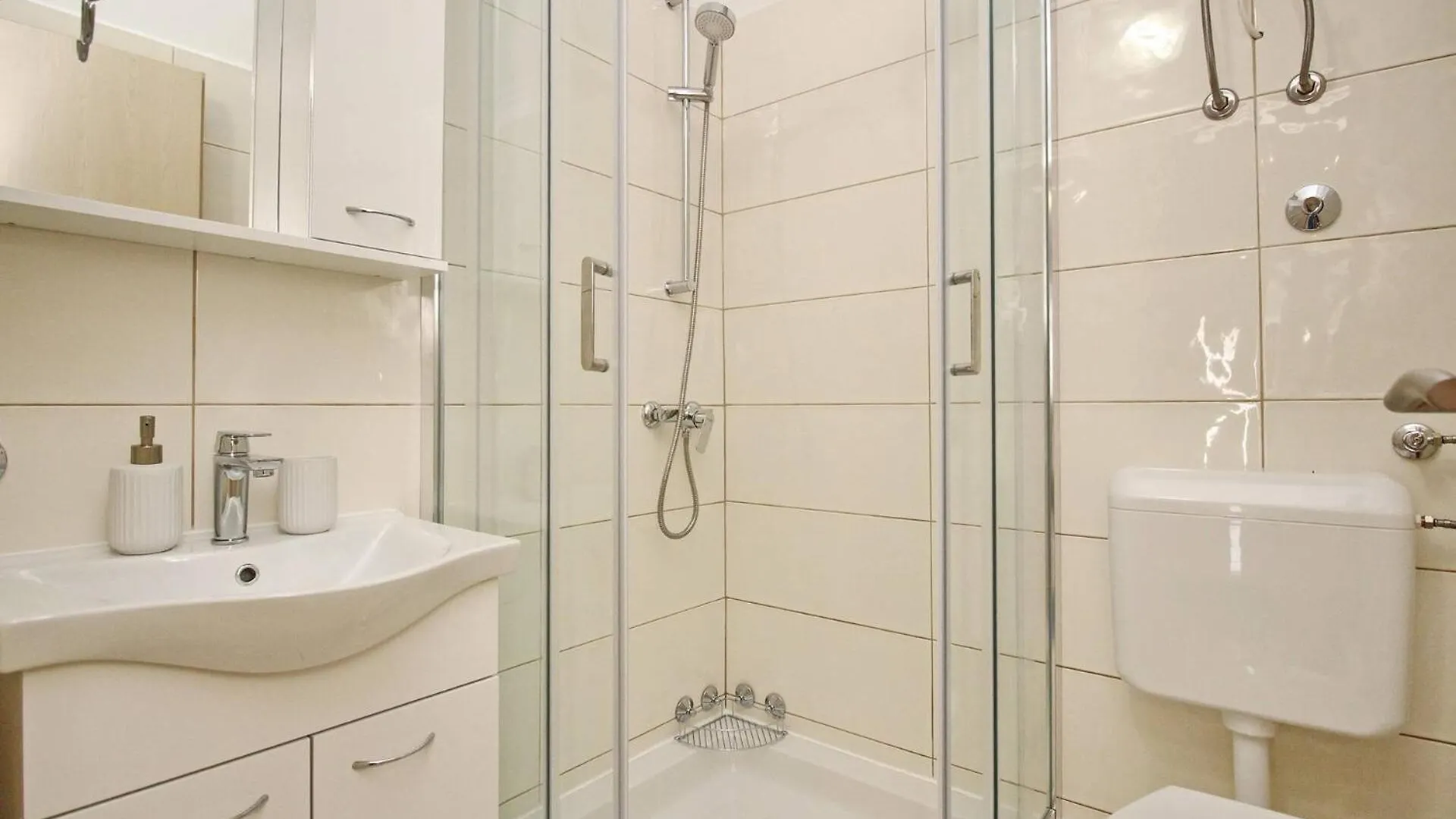 Guest house Apartments Karamarko Baska  Croatia