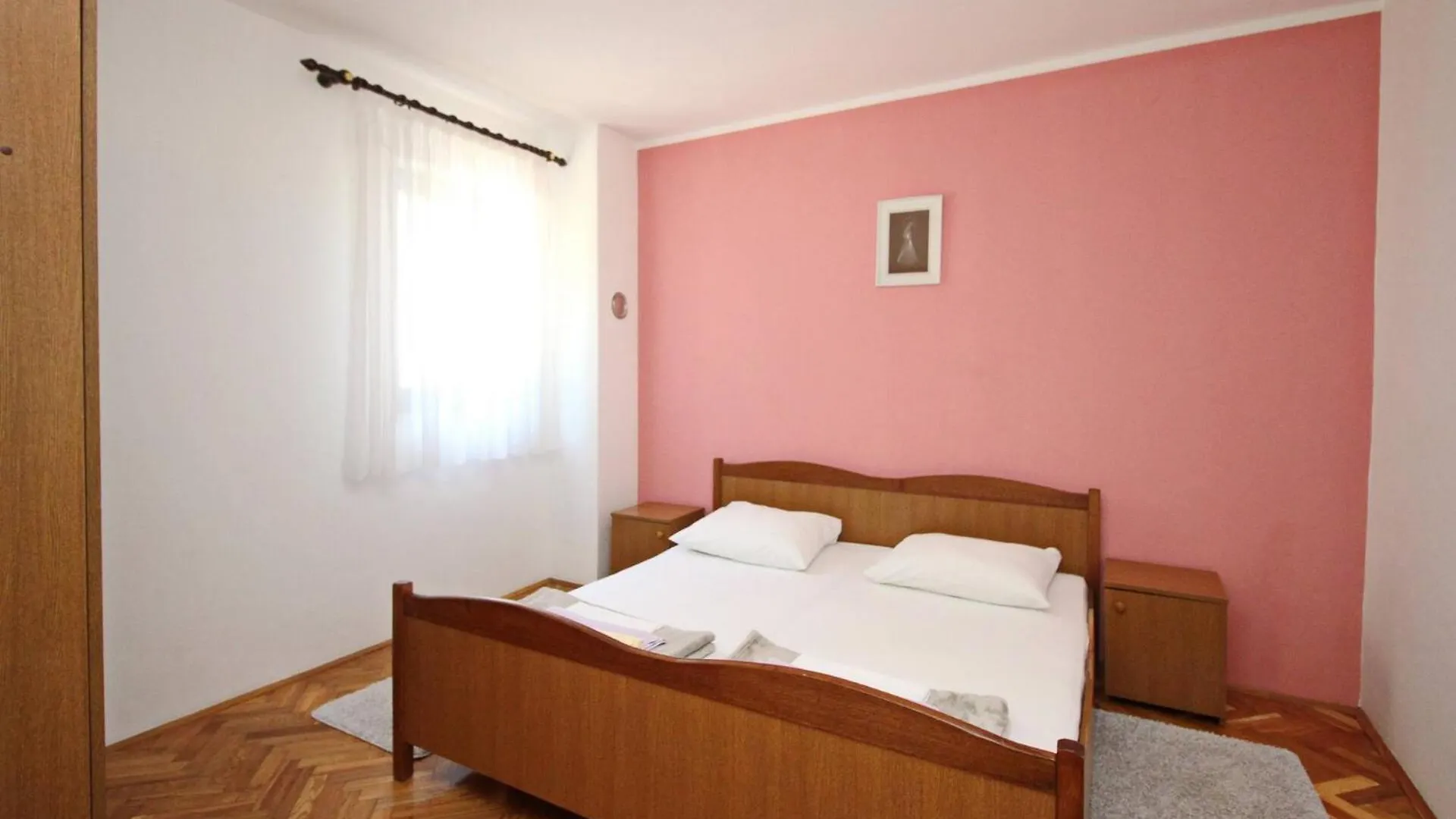 Apartments Karamarko Baska  Croatia