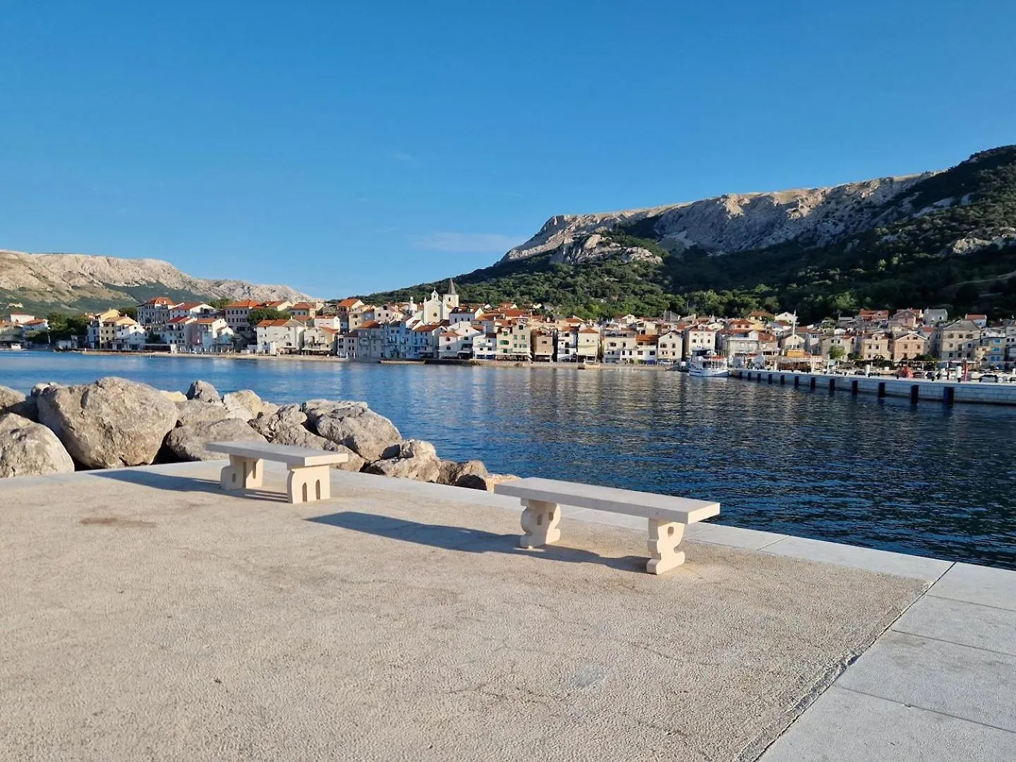 Apartments Karamarko Baska